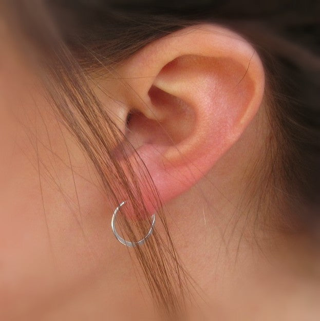 Tiny Hoop Earring Hammered Endless model