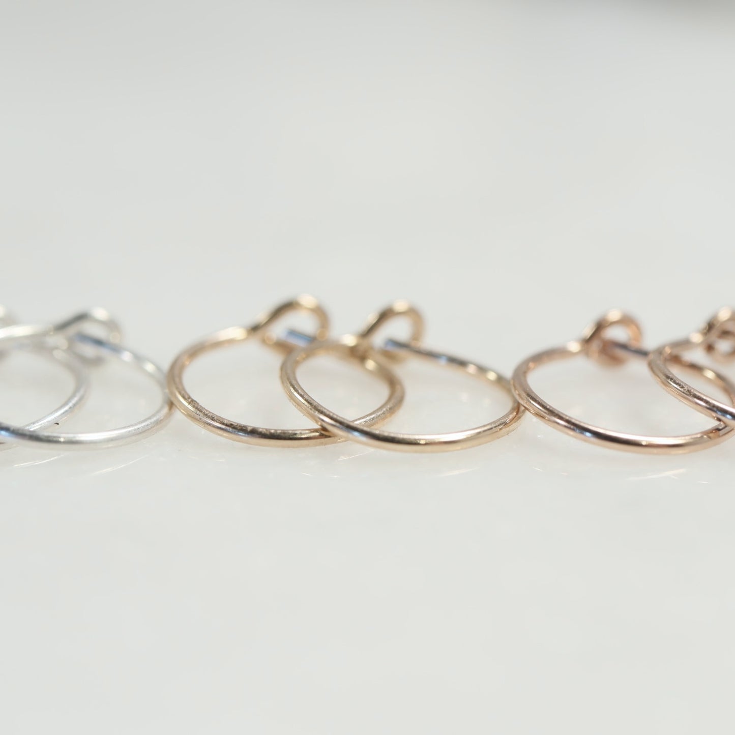 Tiny Hoop Earring Plain colors