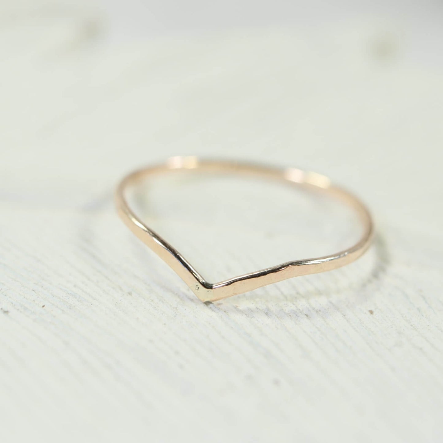 gold v hammered ring