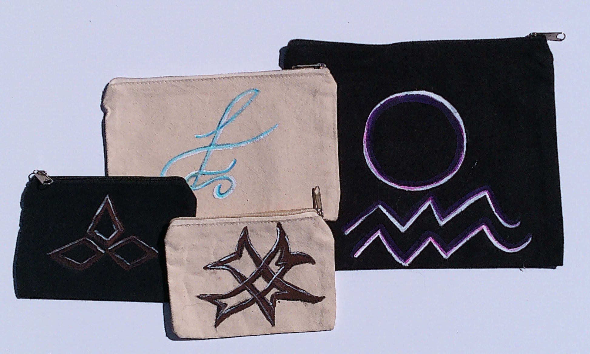 examples of symbols and bag sizes on a white background