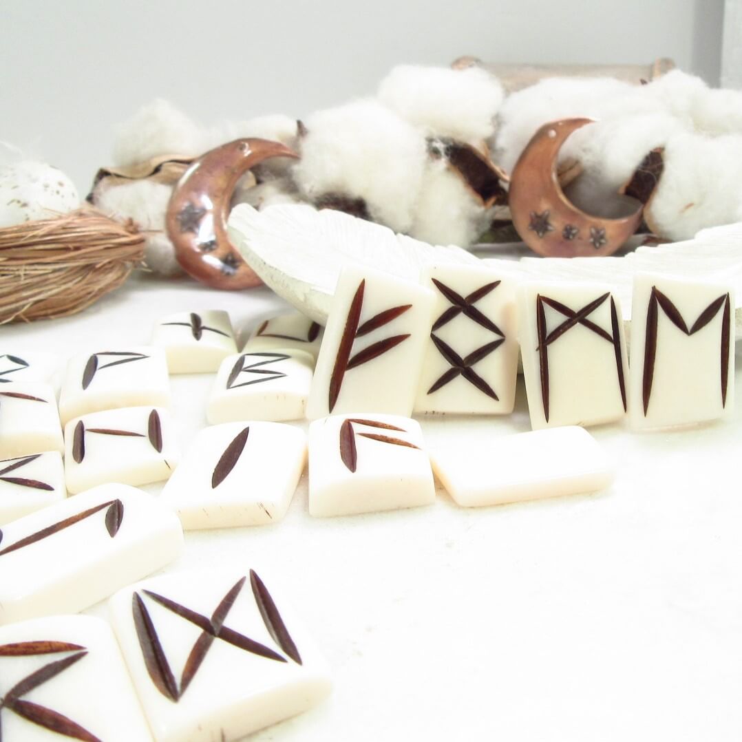 Buy Bone Runes Set Online | Mystic Moon Shop | Piercing Jewelry ...