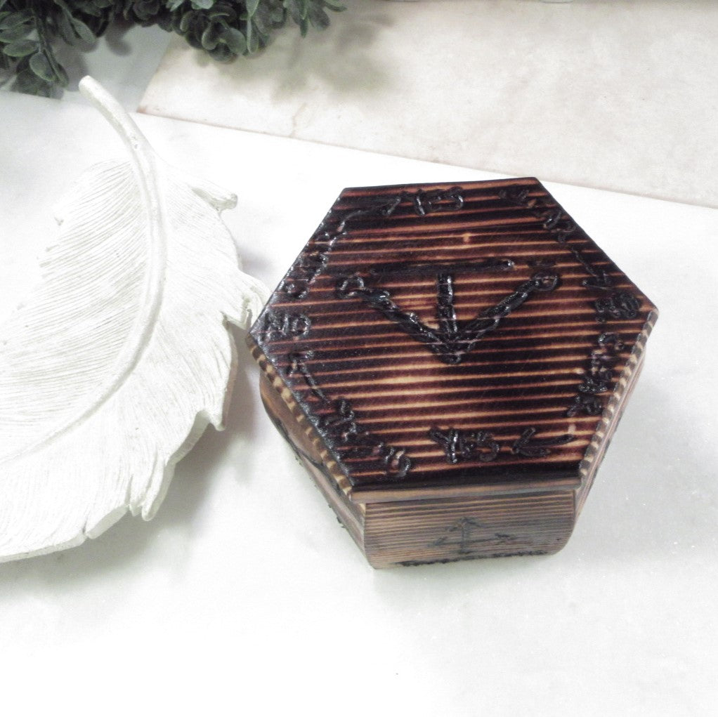 Pendulum Box Symbol Small Hexagon