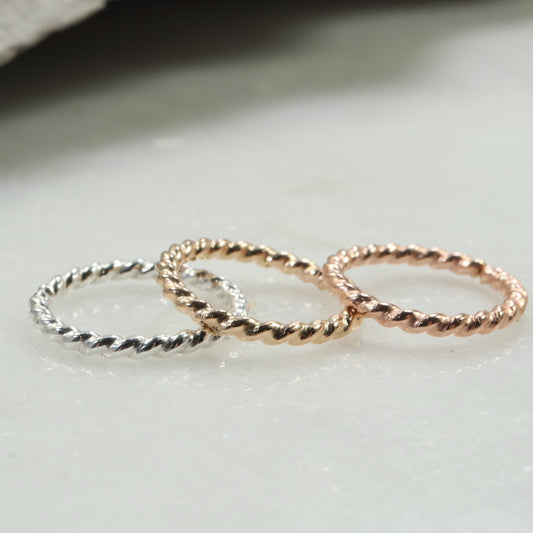 Dot Twist Septum Ring 16 Gauge Choose Your Diameter