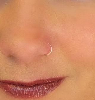 thin nose ring model